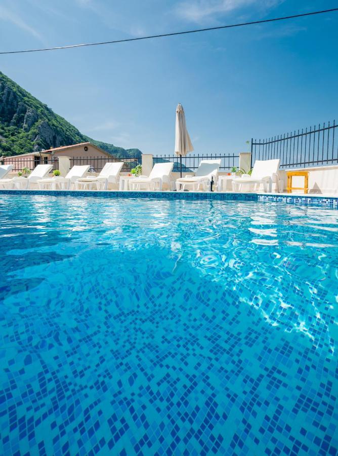 Boka Bay Apartment Kotor Exterior photo